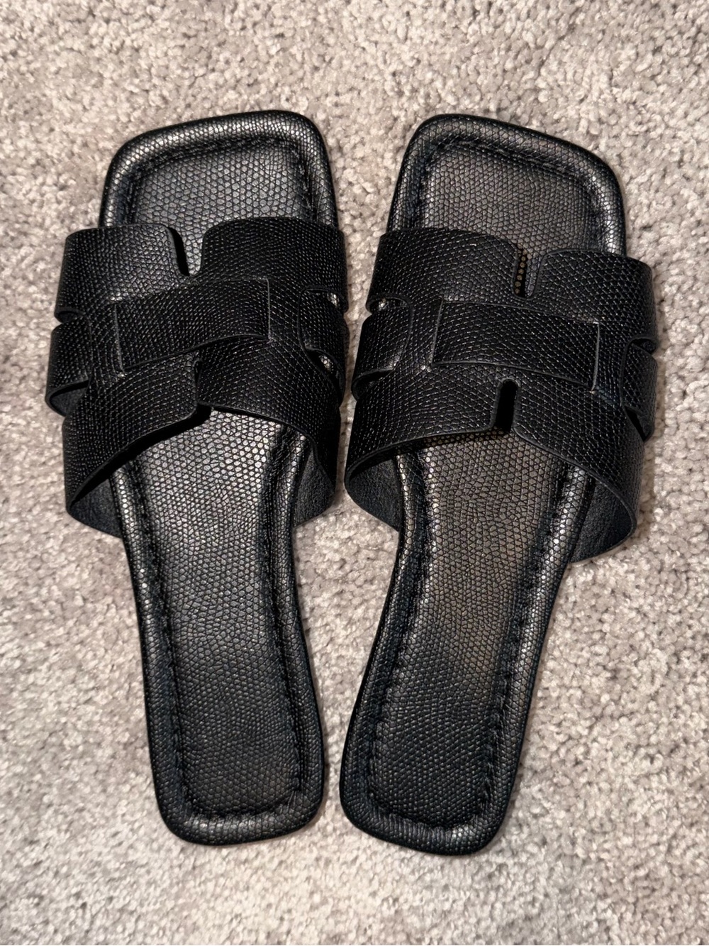 Women’s Black Slide Sandals - Classic Weave